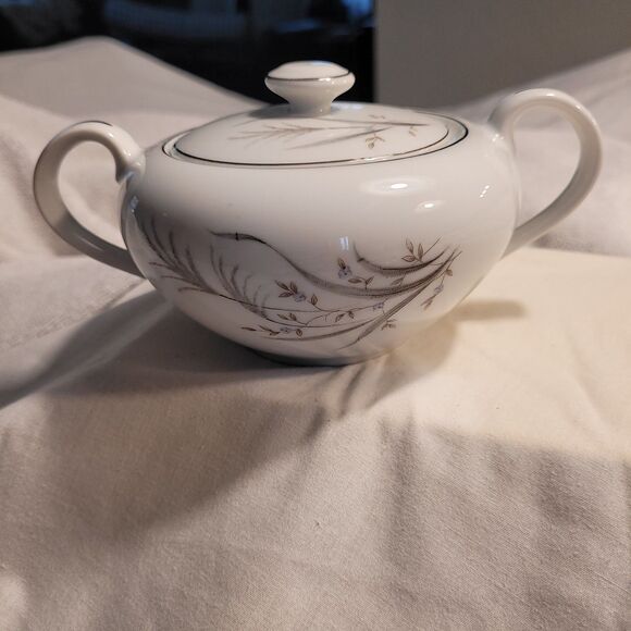 Castlecourt Fine China Sugar Bowl and Creamer - Wheat Harvest -Japan Silver Trim - Picture 4 of 12